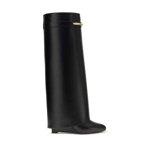 Givenchy Schwarze Bos Taurus Kalbsleder-Stiefel by Givenchy