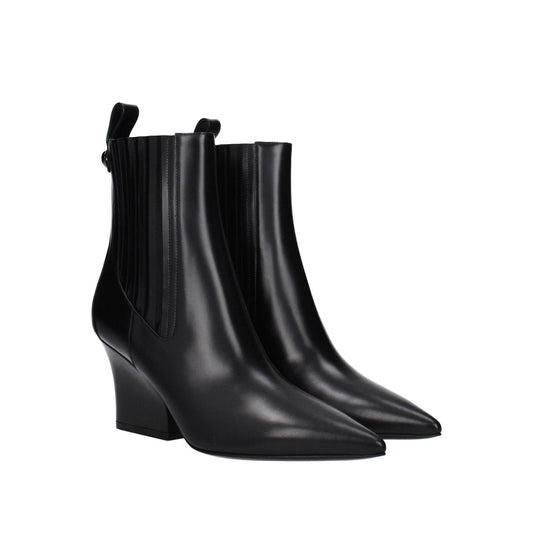 Valentino Garavani Chelsea Stiefelette Schwarz | ELORÉ by Valentino Garavani
