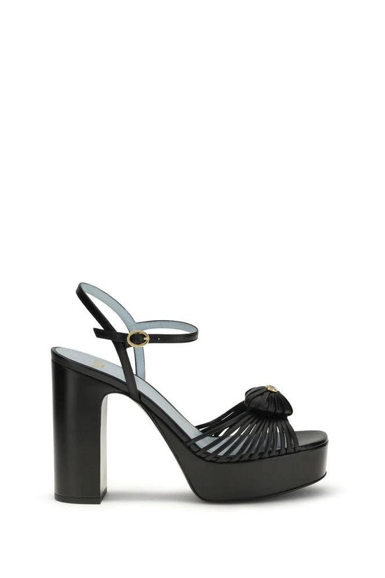 Valentino Garavani Schwarze Bos Taurus Kalbsleder Plateau-Sandalen by Valentino Garavani
