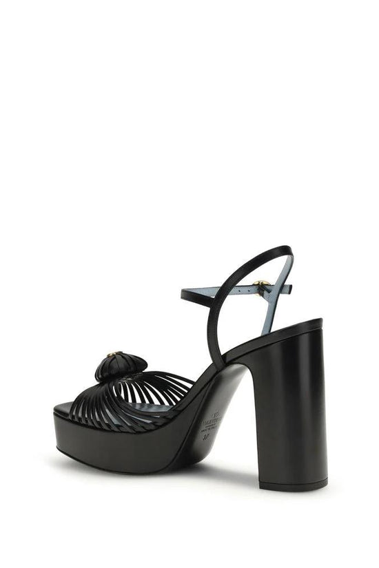 Valentino Garavani Schwarze Bos Taurus Kalbsleder Plateau-Sandalen by Valentino Garavani