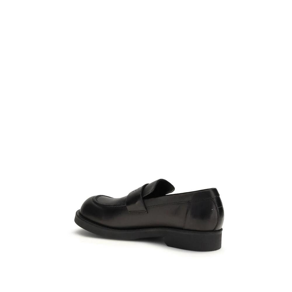 MM6 Schwarze Bos Taurus Kalbsleder Loafer zum Hineinschlüpfen by MM6