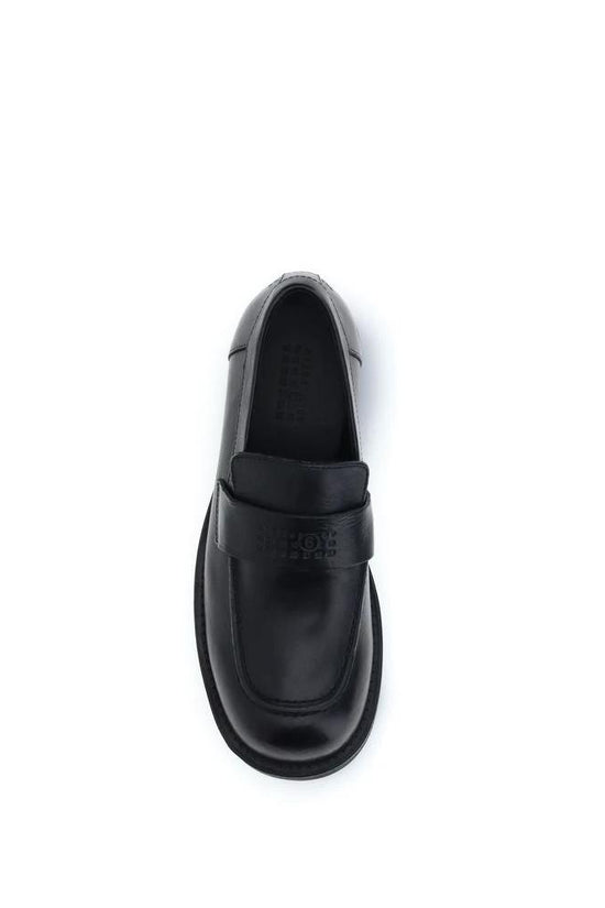 MM6 Schwarze Bos Taurus Kalbsleder Loafer zum Hineinschlüpfen by MM6