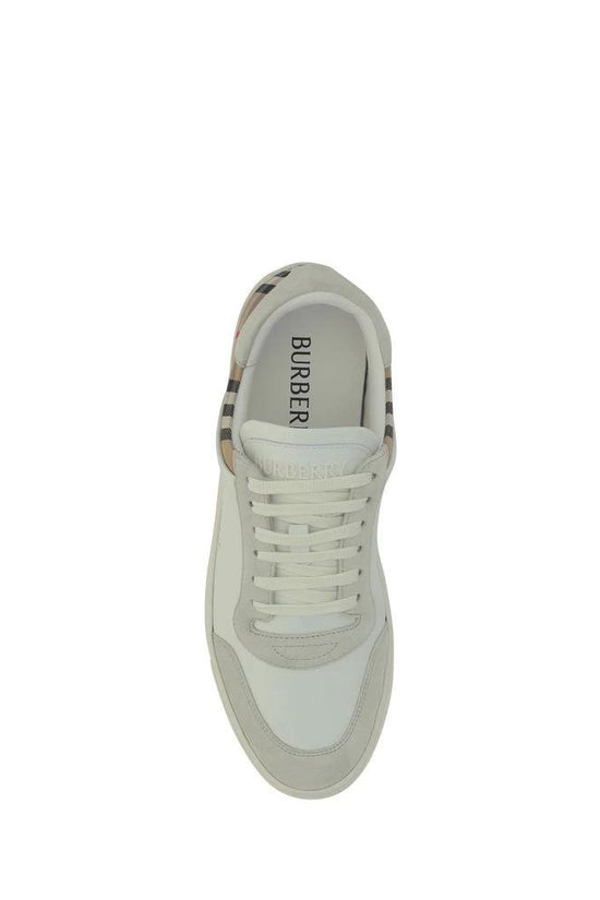 Burberry Weiße Low-Top-Sneaker aus Gummi by Burberry