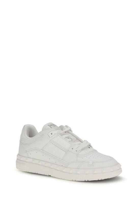 Valentino Garavani Weiße Low-Top-Sneaker aus Kalbsleder Bos Taurus by Valentino Garavani