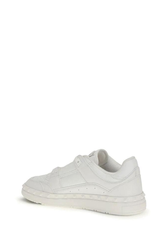 Valentino Garavani Weiße Low-Top-Sneaker aus Kalbsleder Bos Taurus by Valentino Garavani
