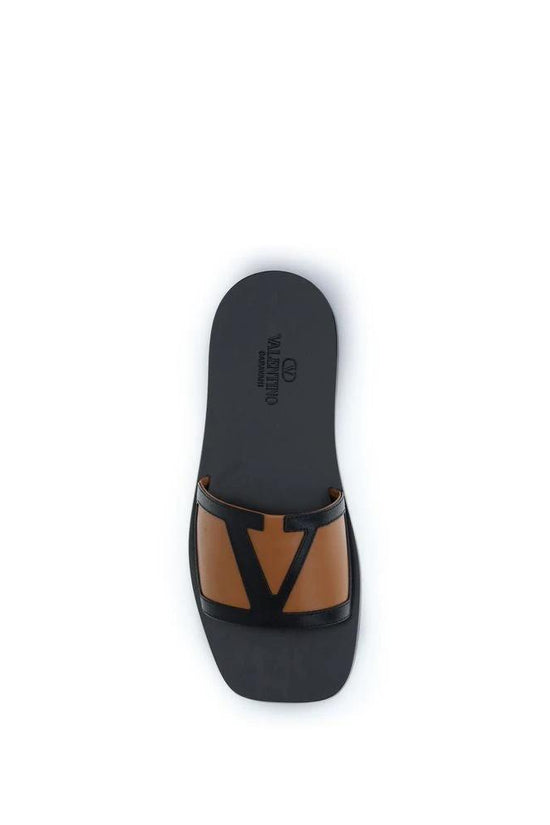 Valentino Garavani Schwarze Sandalen aus Ziegenleder by Valentino Garavani