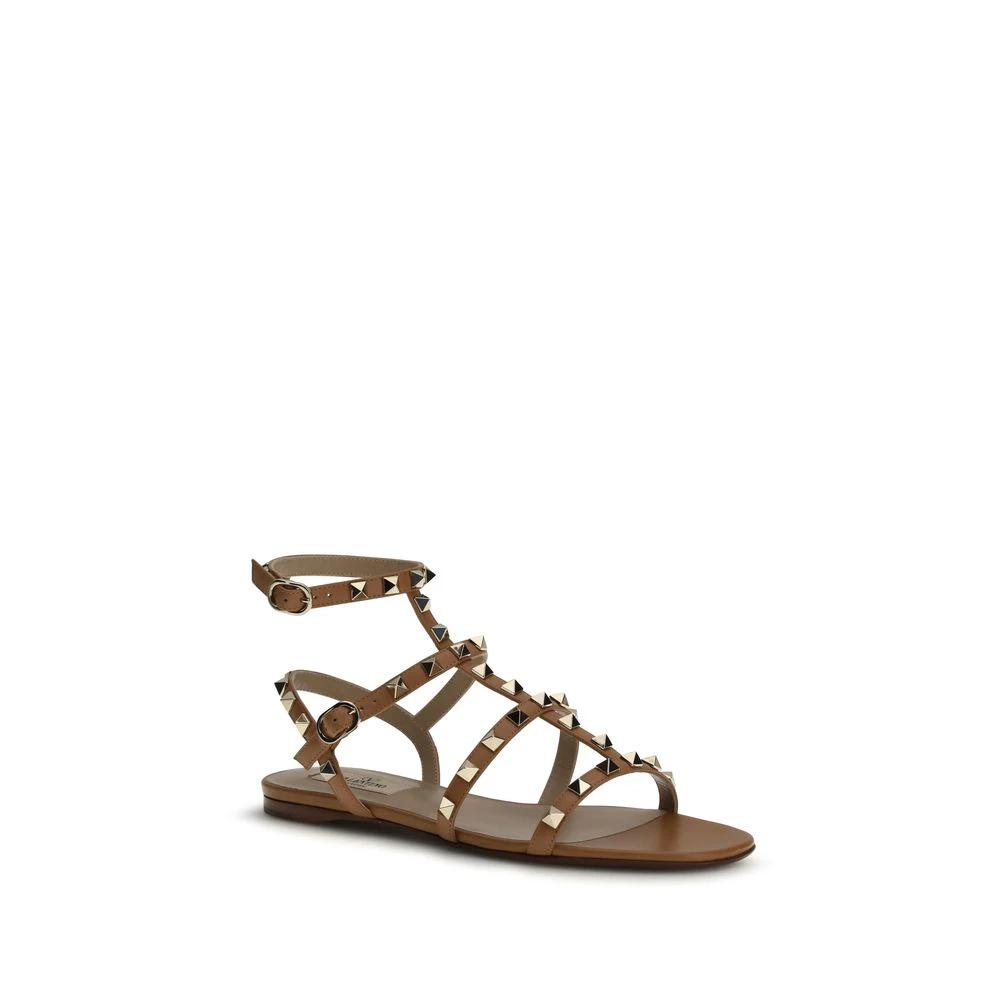Valentino Garavani Beige Kalbsleder Bos Taurus Flache Sandalen by Valentino Garavani