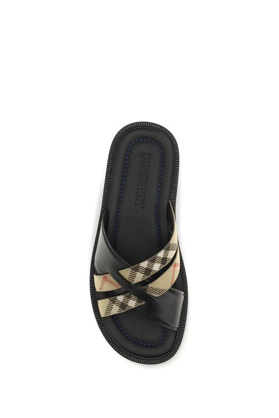 Burberry Schwarze Bos Taurus Kalbsleder-Sandalen by Burberry