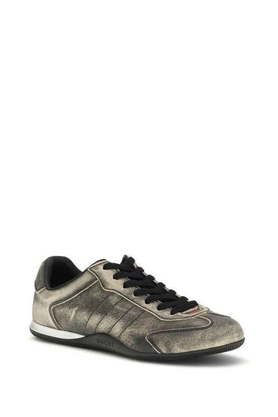 Gucci Schwarze Bos Taurus Kalbsleder Low-Top-Sneaker by Gucci