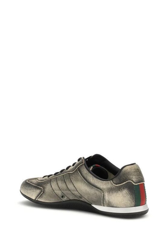 Gucci Schwarze Bos Taurus Kalbsleder Low-Top-Sneaker by Gucci