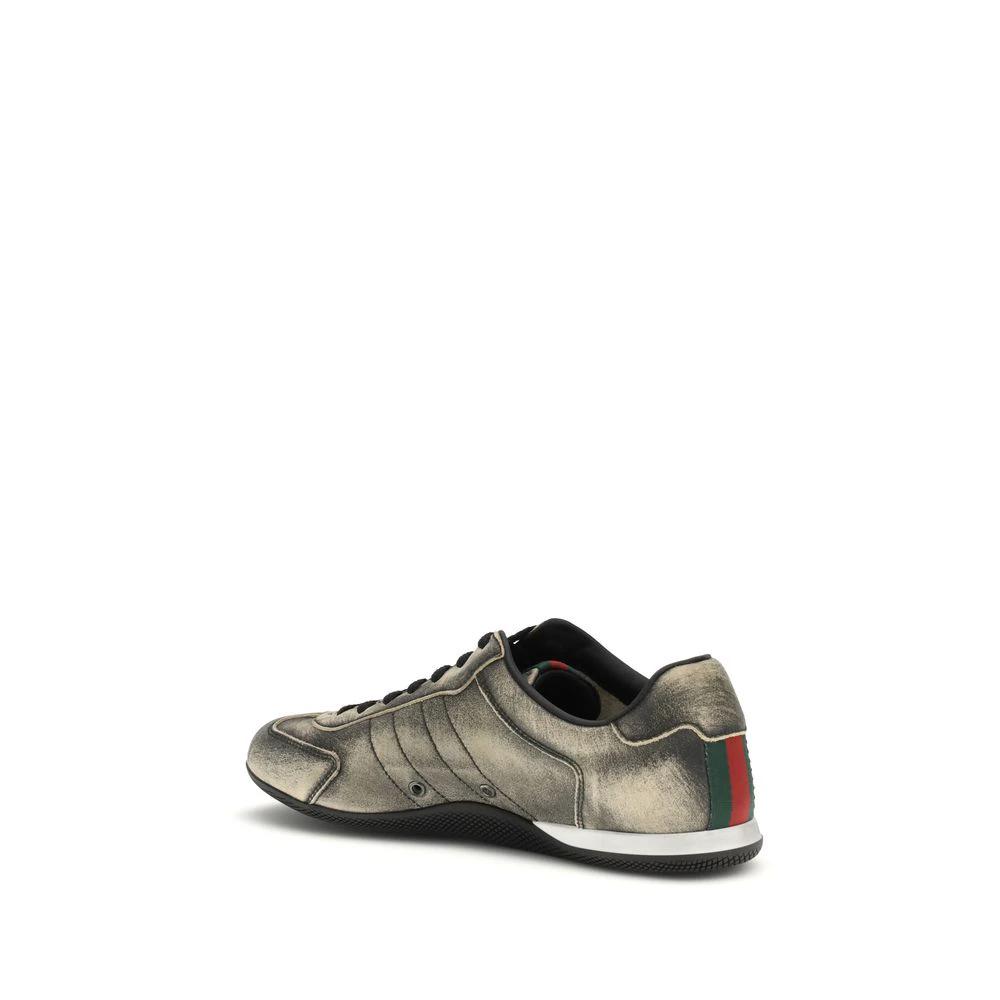 Gucci Schwarze Bos Taurus Kalbsleder Low-Top-Sneaker by Gucci