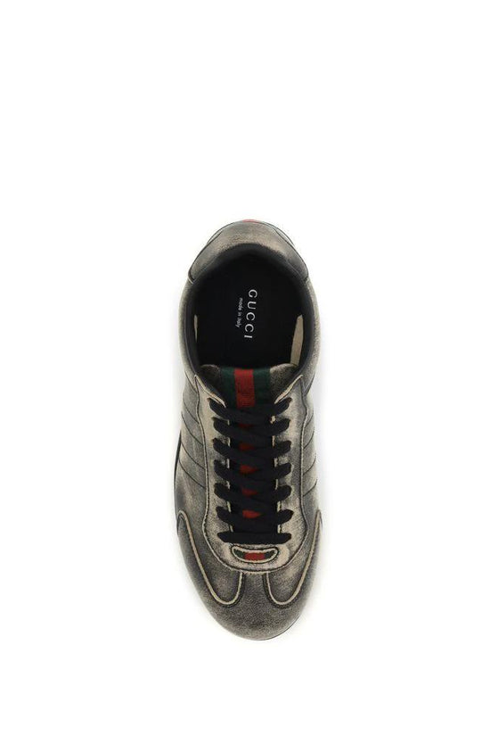 Gucci Schwarze Bos Taurus Kalbsleder Low-Top-Sneaker by Gucci