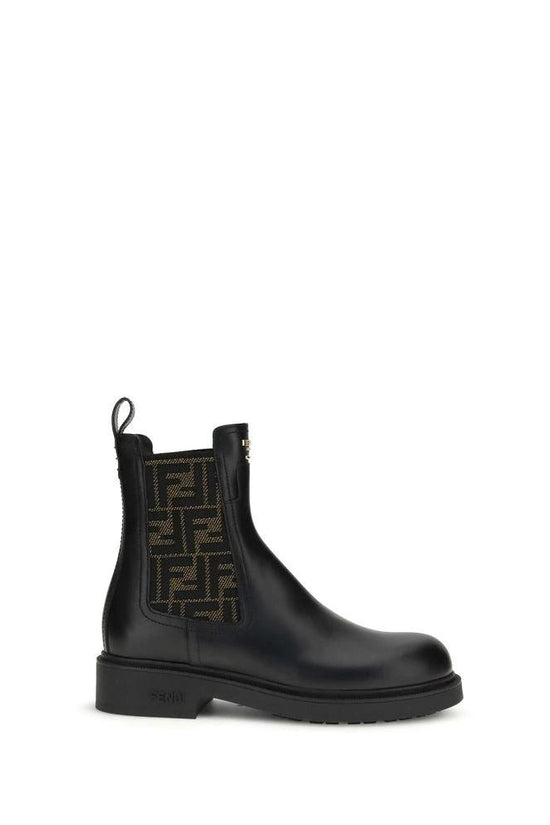 Fendi Schwarze Ankle Boots aus Kalbsleder Bos Taurus by Fendi