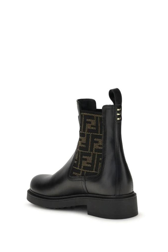 Fendi Schwarze Ankle Boots aus Kalbsleder Bos Taurus by Fendi