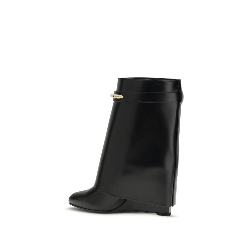 Givenchy Schwarze Ankle Boots aus Kalbsleder Bos Taurus by Givenchy