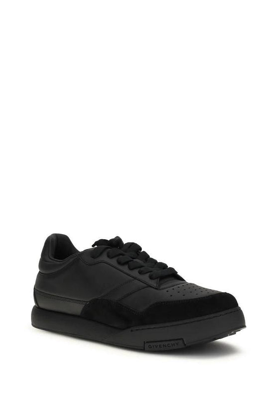 Givenchy Schwarze Kalbsleder Bos Taurus Low-Top-Sneaker by Givenchy