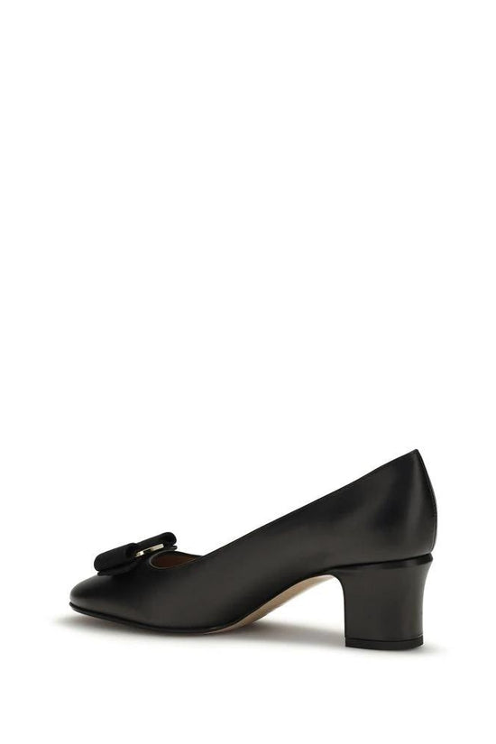 Ferragamo Schwarze Pumps aus Kalbsleder Bos Taurus by Ferragamo