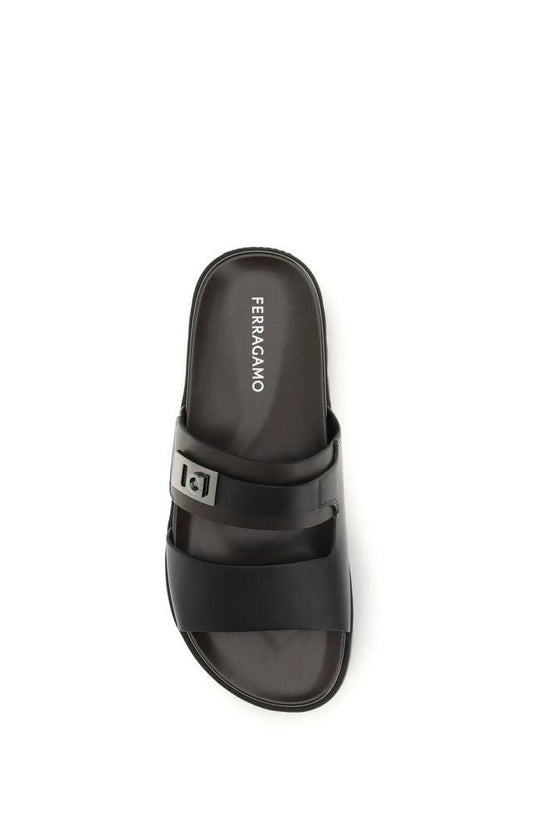 Ferragamo Schwarze Bos Taurus Kalbsleder-Sandalen by Ferragamo