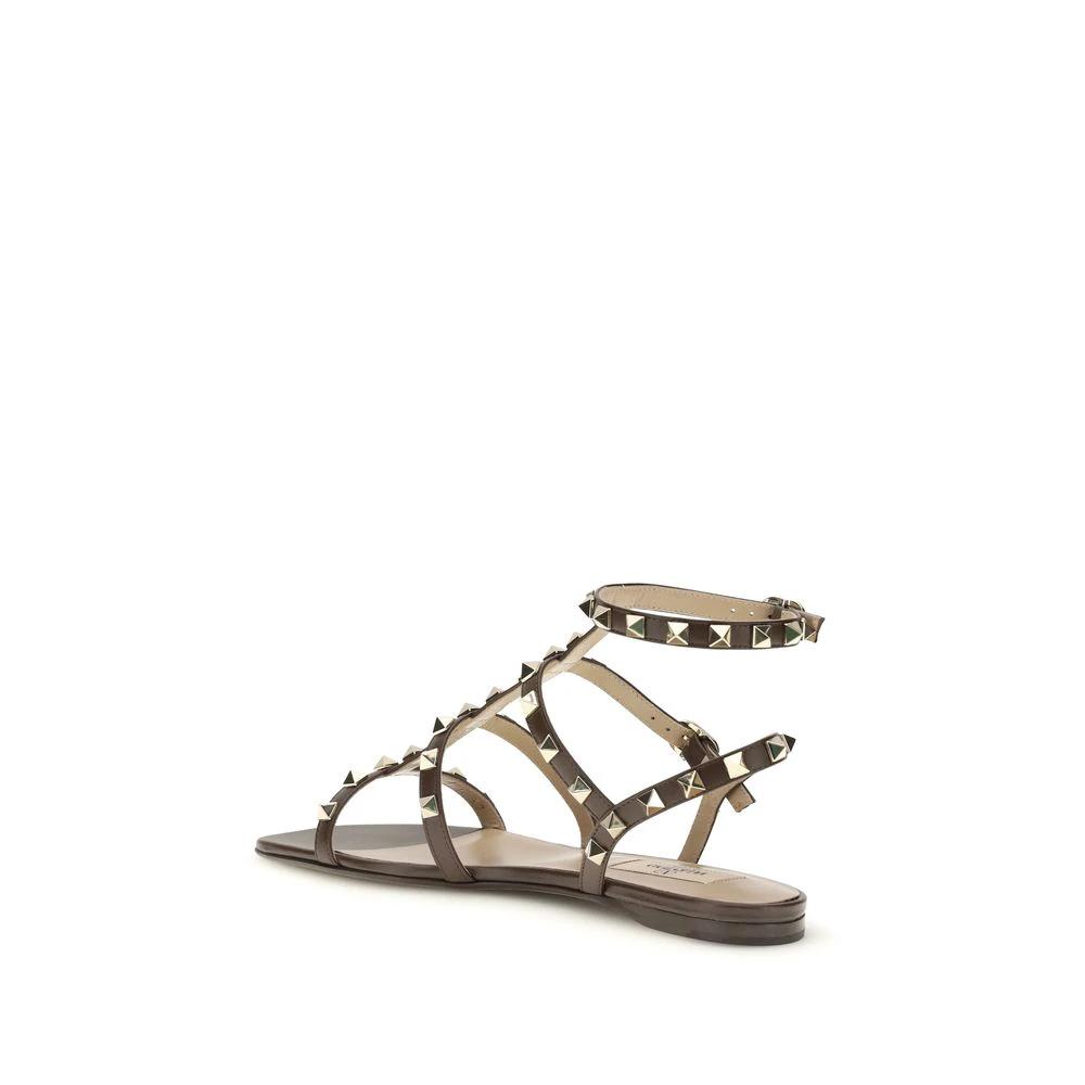 Valentino Garavani Braune Bos Taurus Kalbsleder-Sandalen mit Riemen by Valentino Garavani