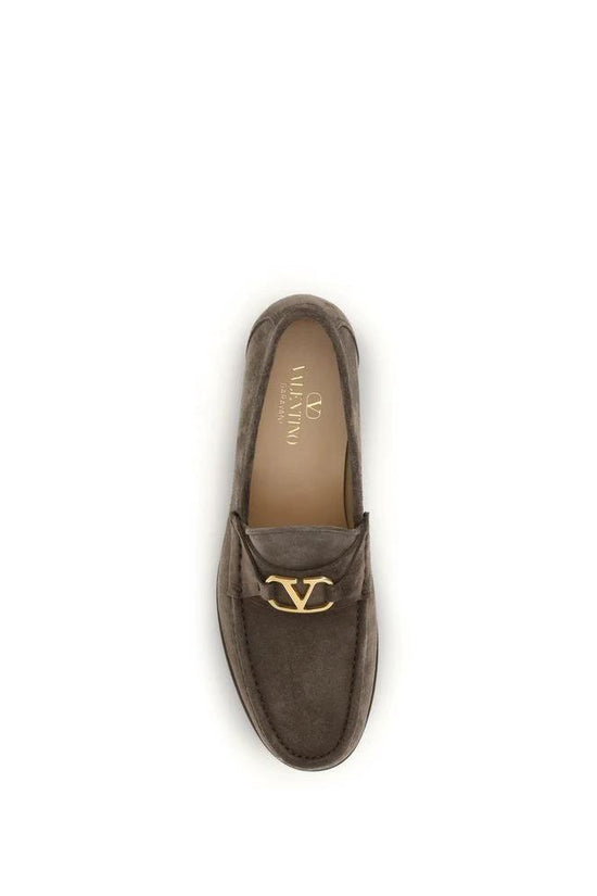 Valentino Garavani Braune Kalbsleder Bos Taurus Loafer zum Hineinschlüpfen by Valentino Garavani