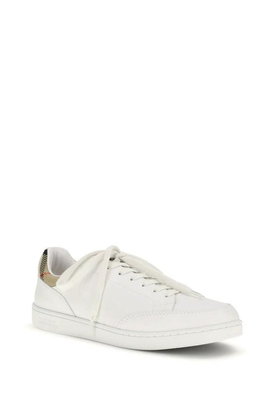 Burberry Weiße Low-Top-Sneaker aus Kalbsleder Bos Taurus by Burberry