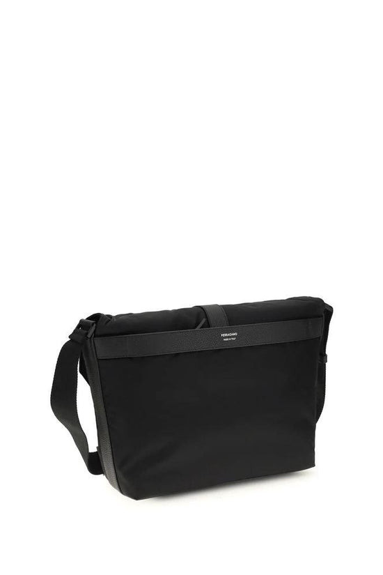 Ferragamo Schwarze Schultertasche aus Nylon by Ferragamo