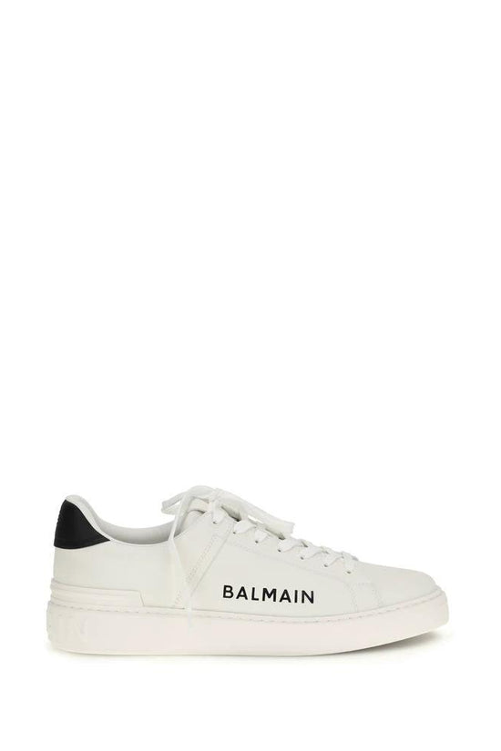 Balmain Weiße Bos Taurus Kalbsleder Low-Top-Sneaker by Balmain