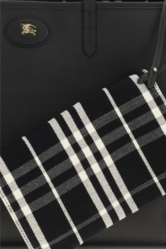 Burberry Schwarze Bos Taurus Kalbsleder Schultertasche by Burberry