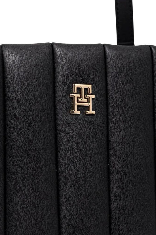 Tommy Hilfiger Schwarze Handtasche aus Polyethylen by Tommy Hilfiger