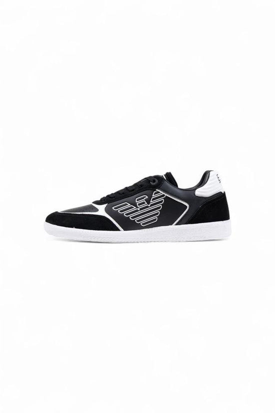 EA7 Emporio Armani Schwarze und weiße Leder-Sneaker im Athletic-Stil by EA7 Emporio Armani