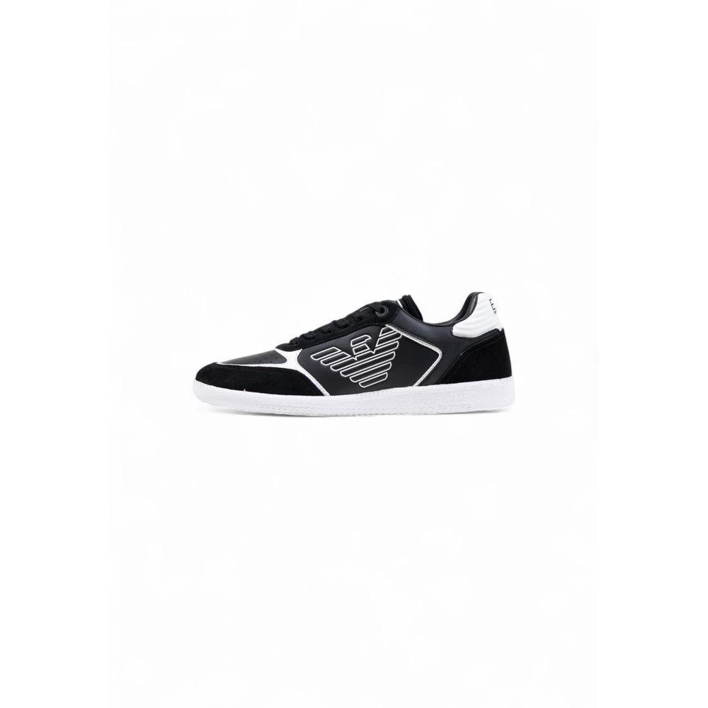 EA7 Emporio Armani Schwarze und weiße Leder-Sneaker im Athletic-Stil by EA7 Emporio Armani