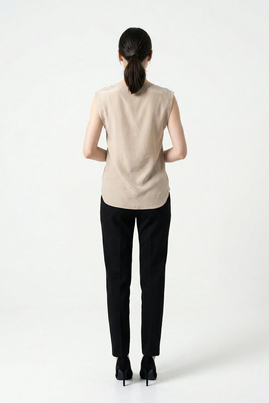 Brunello Cucinelli Beige Seidentops by Brunello Cucinelli