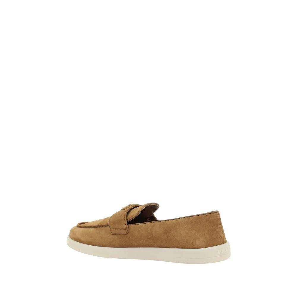 Prada Braune Kalbsleder Bos Taurus Loafer zum Hineinschlüpfen by Prada