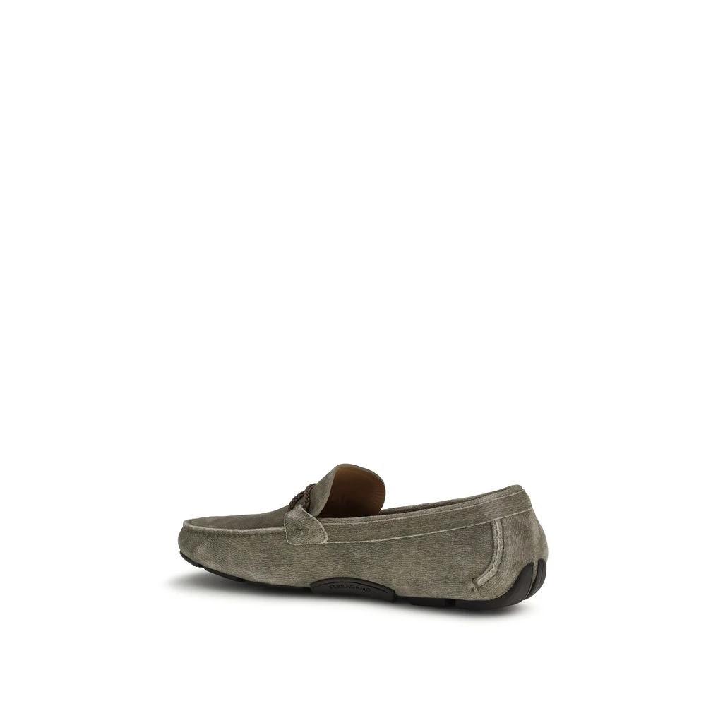 Ferragamo Graue Kalbsleder Bos Taurus Slipper-Loafer by Ferragamo