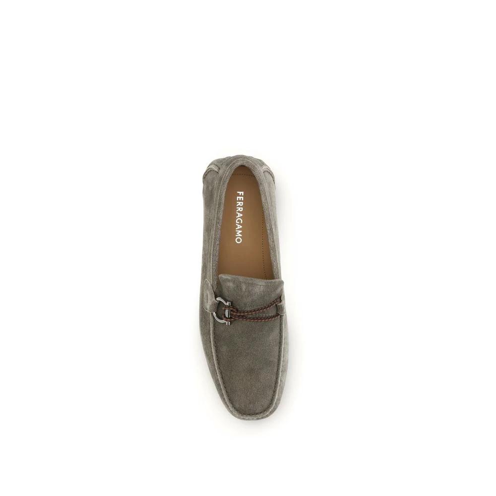 Ferragamo Graue Kalbsleder Bos Taurus Slipper-Loafer by Ferragamo