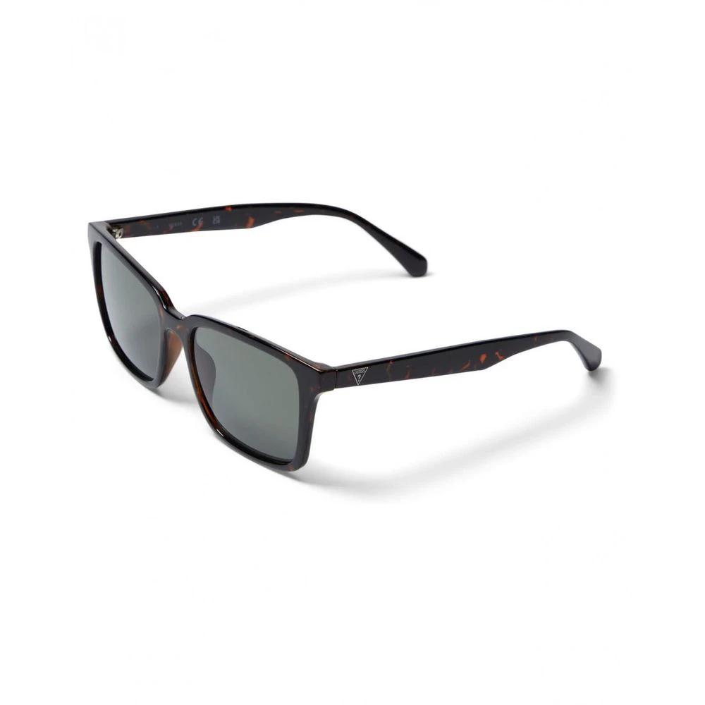 Guess Braune Sonnenbrille aus Harz by Guess