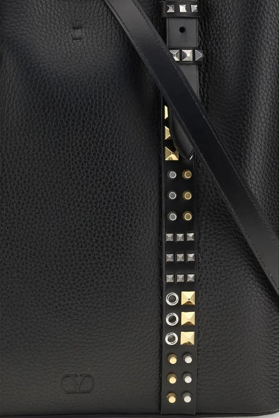 Valentino Garavani Schwarze Kalbsleder Bos Taurus Schultertasche by Valentino Garavani