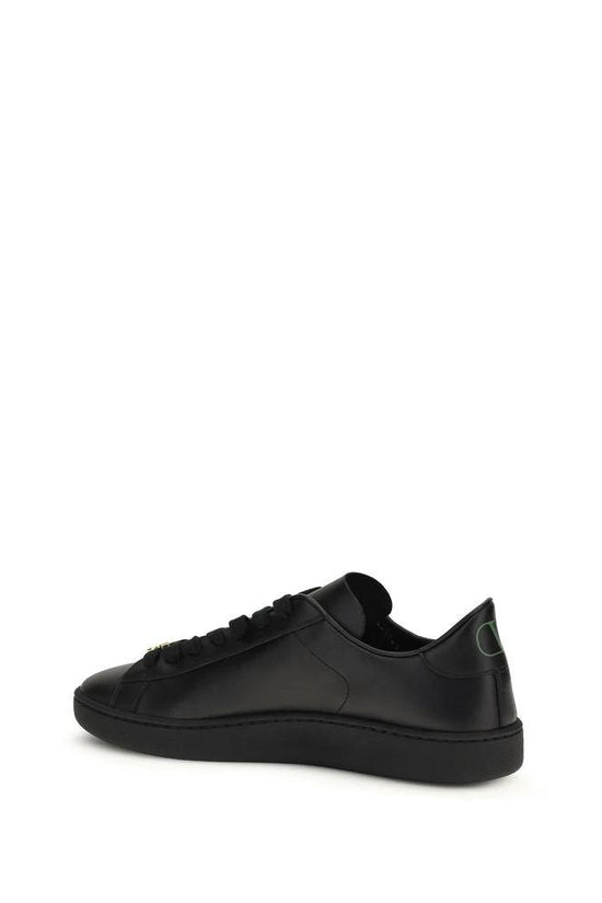 Valentino Garavani Schwarze Bos Taurus Kalbsleder-Sneakers by Valentino Garavani