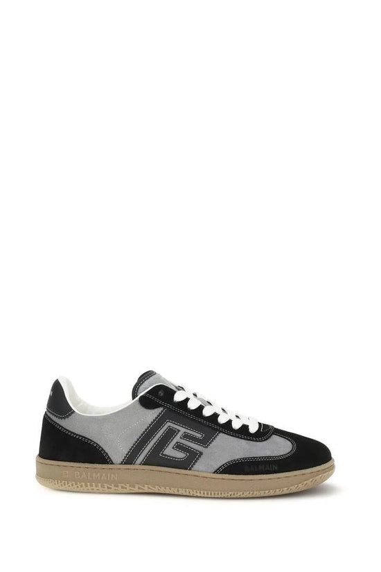 Balmain Graue Kalbsleder Bos Taurus Low-Top-Sneaker by Balmain