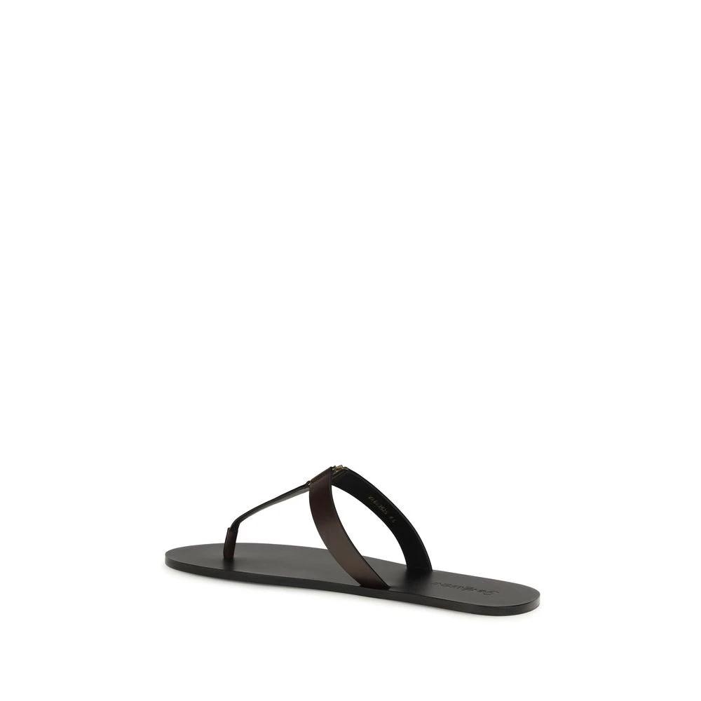 Saint Laurent Braune Kalbsleder-Sandalen Bos Taurus mit flacher Sohle by Saint Laurent