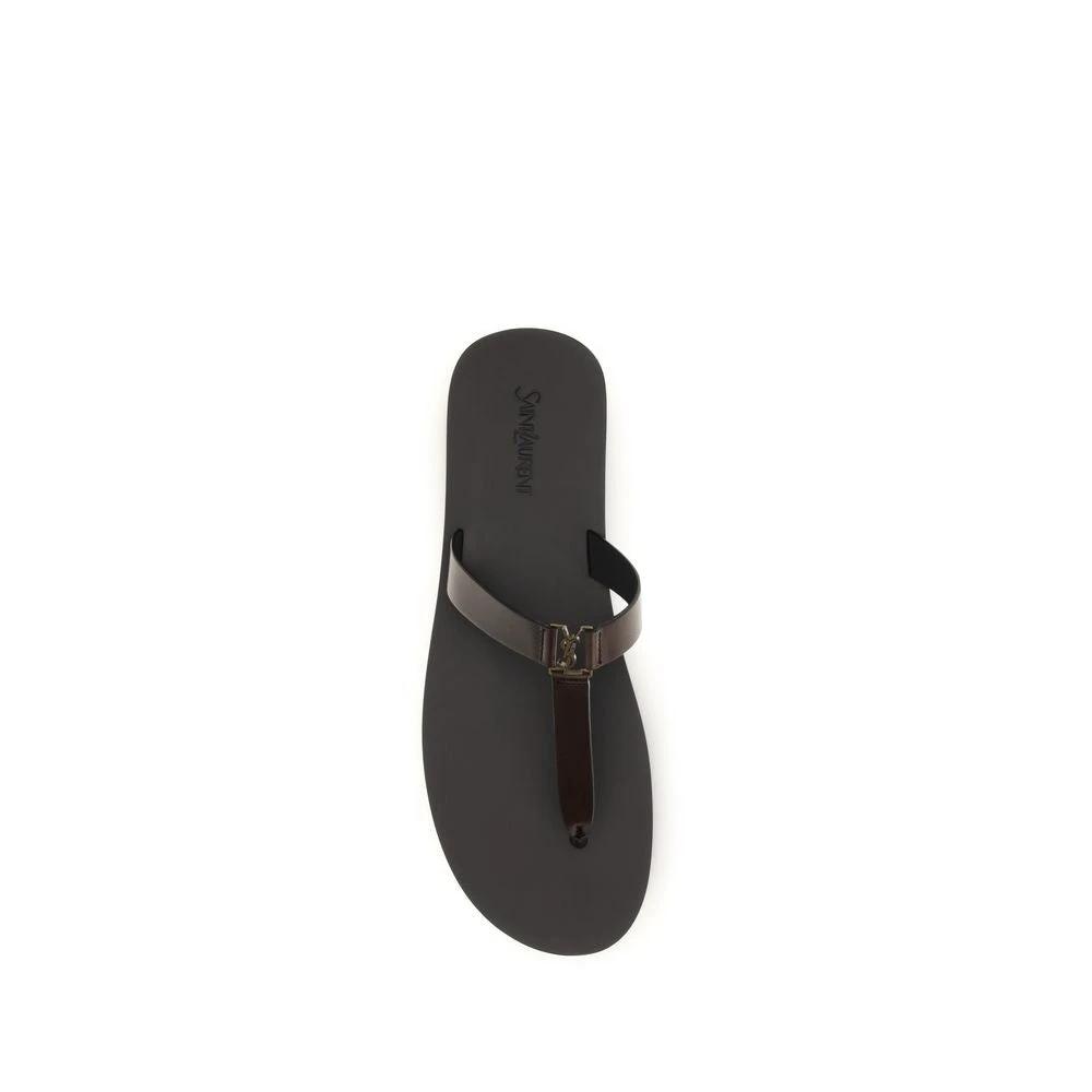 Saint Laurent Braune Kalbsleder-Sandalen Bos Taurus mit flacher Sohle by Saint Laurent