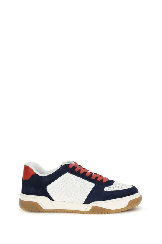 Valentino Garavani Schwarze Bos Taurus Athletic Sneaker aus Kalbsleder by Valentino Garavani