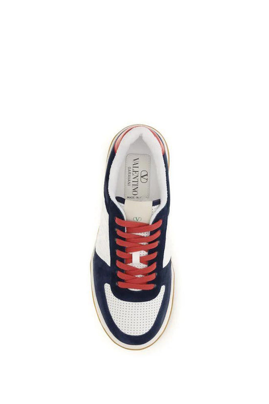 Valentino Garavani Schwarze Bos Taurus Athletic Sneaker aus Kalbsleder by Valentino Garavani