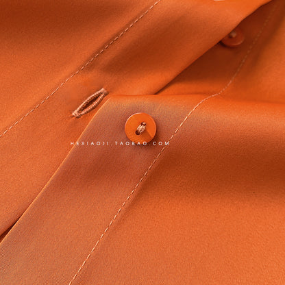 Bluse aus Satinoberstoff in Orange Französischer Stil GeraderSchnittMitFeinemFall mit Knopf Detail