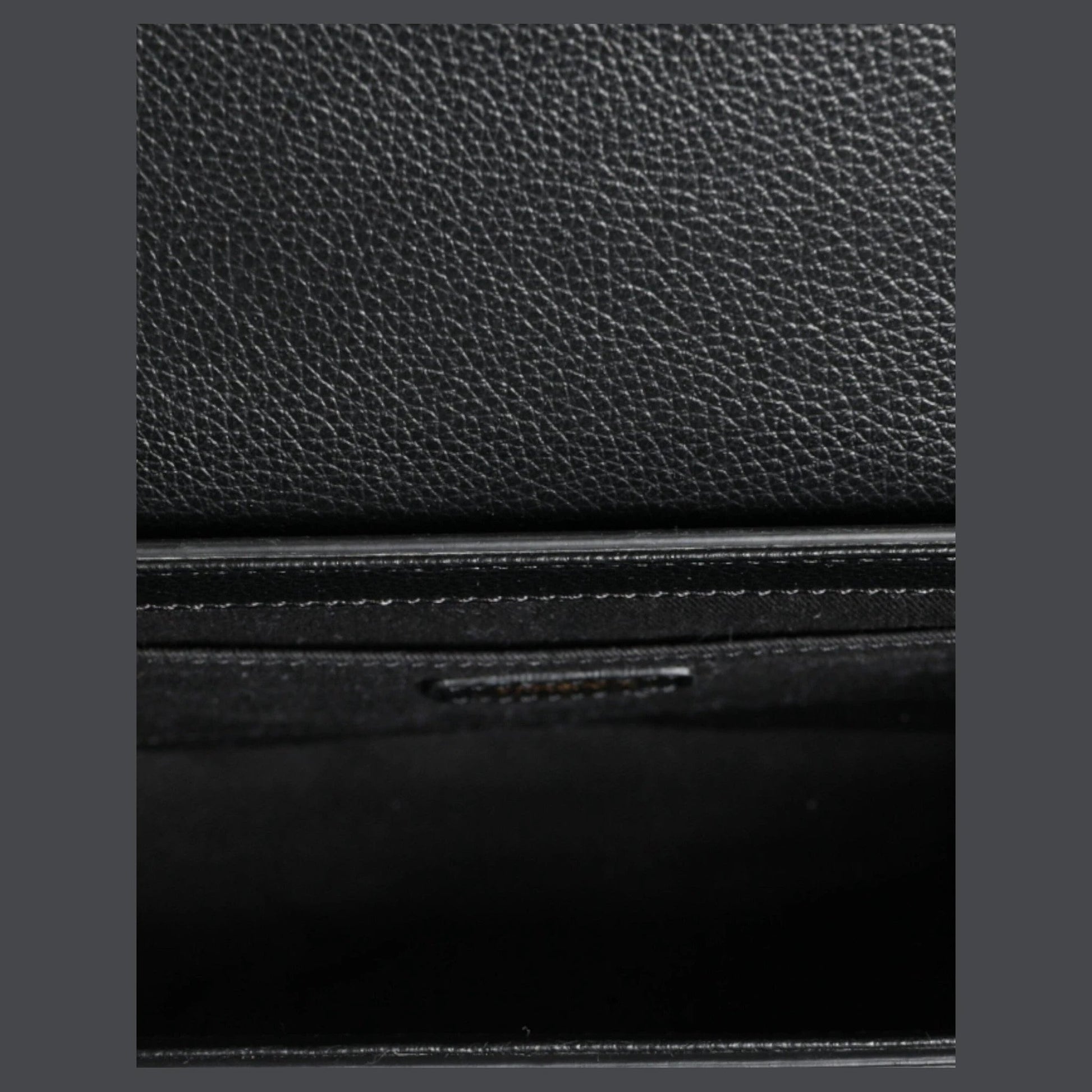 Versace Umhängetasche Schwarz | ELORÉ by Versace