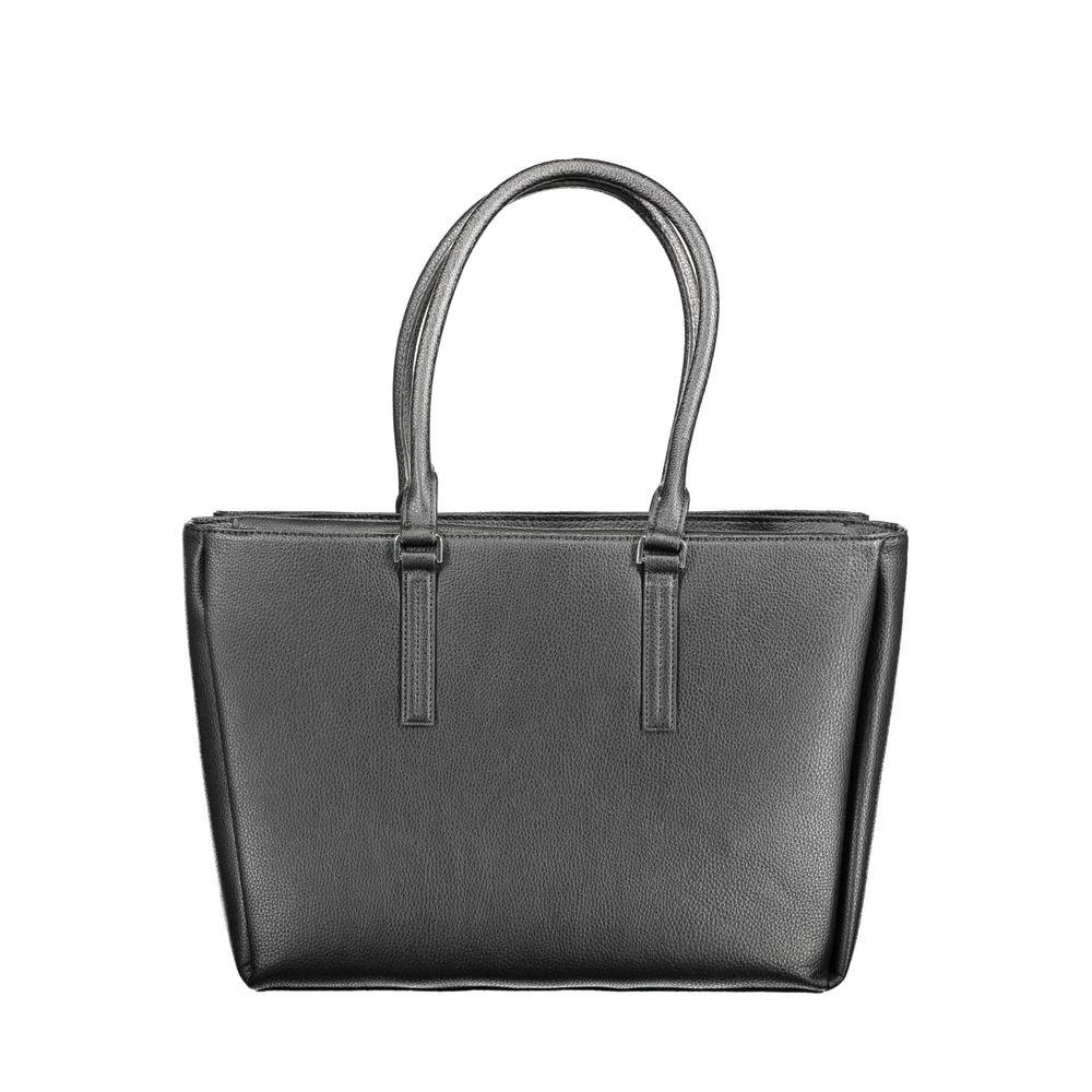 Calvin Klein Handtasche aus schwarzem Polyethylen by Calvin Klein