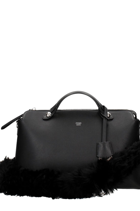 Fendi Schwarze Leder-Umhängetasche by Fendi