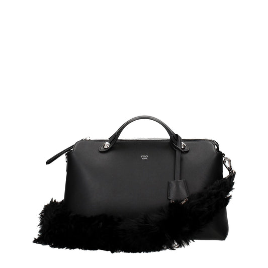 Fendi Schwarze Leder-Umhängetasche by Fendi
