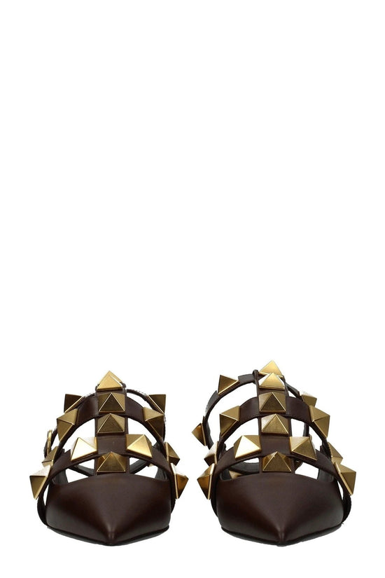 Valentino Garavani Rockstud Sandalen Braun | ELORÉ by Valentino Garavani