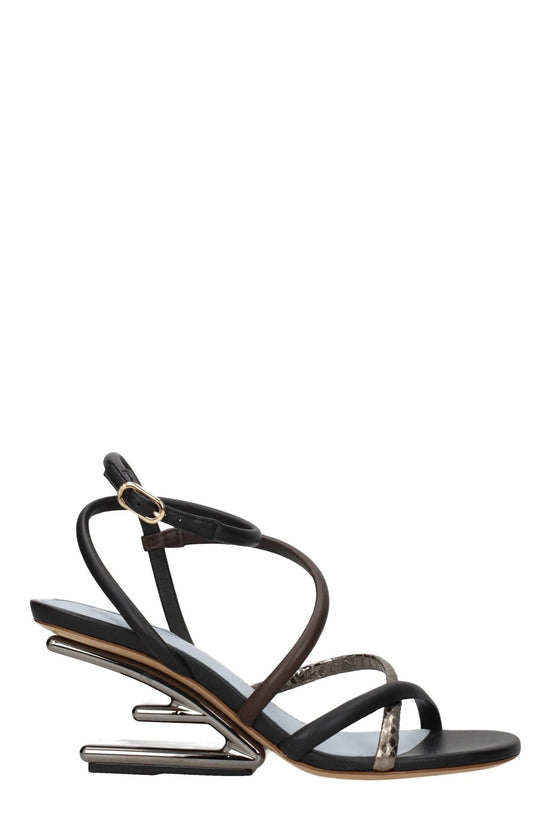 Fendi Flache Sandalen aus Leder in verschiedenen Farben by Fendi